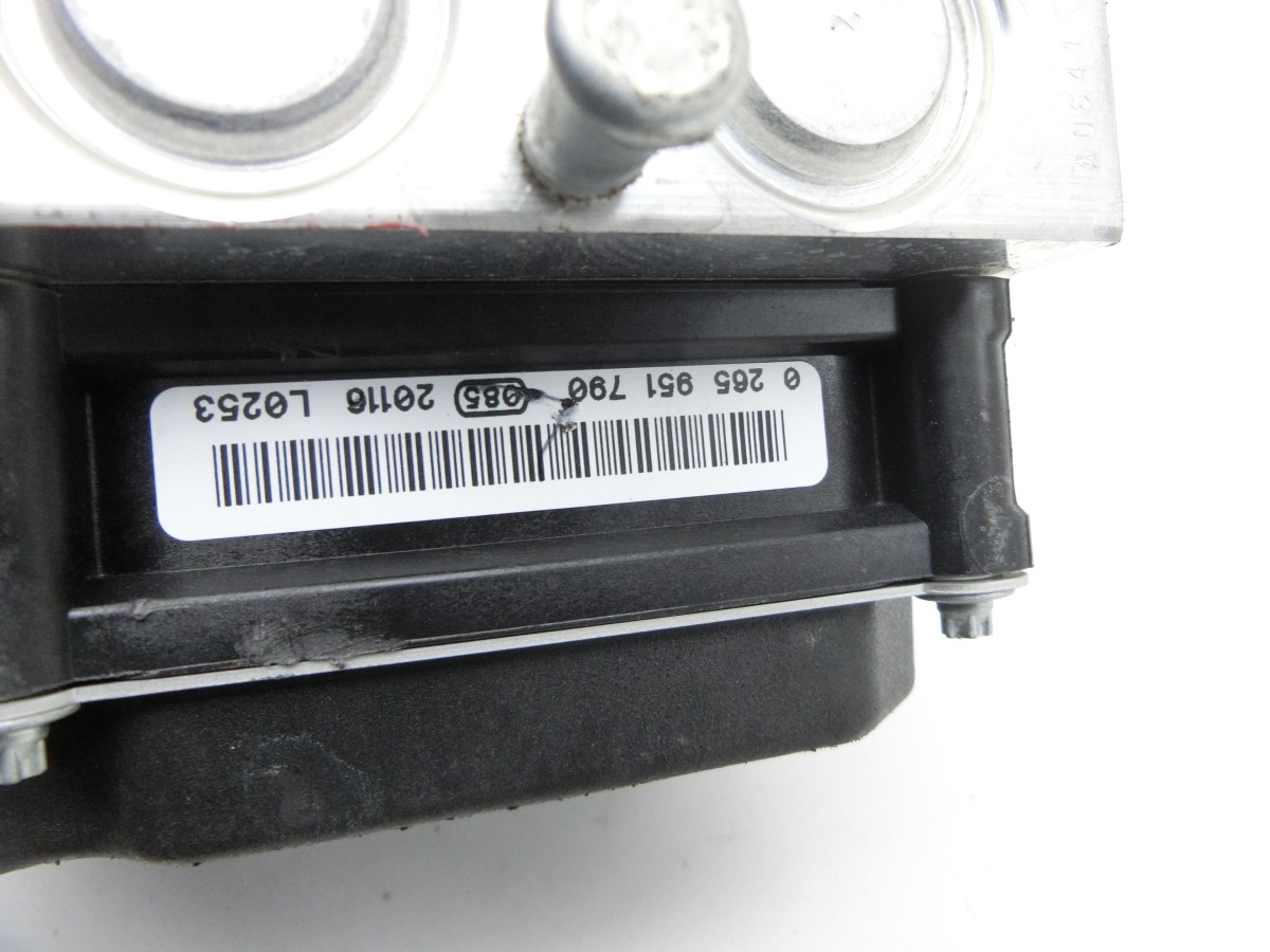 Land Rover Discovery 4 L319 09-13 ABS Steuergerät Aggregat Hydraulikblock Land Rover Discovery 4 L319 09-13... Vorschau 3