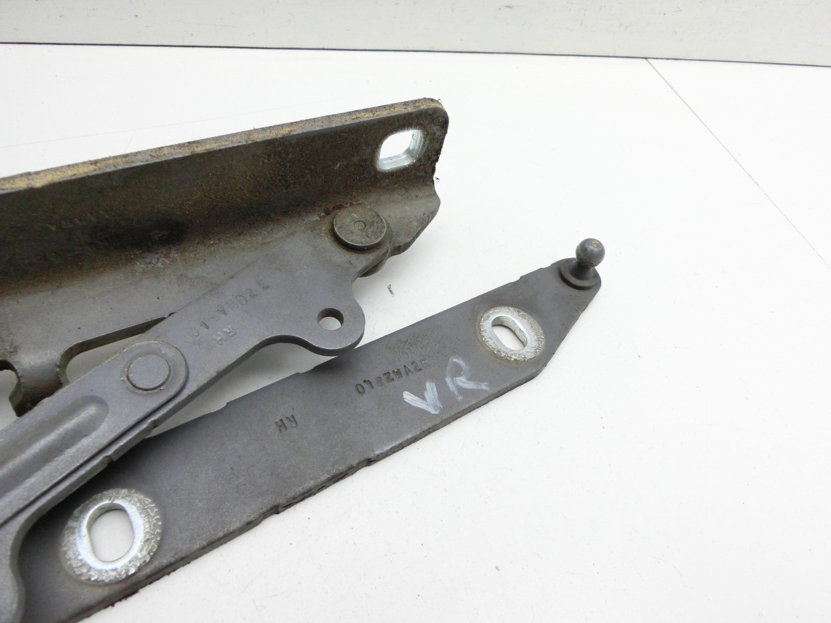 Land Rover Discovery 4 L319 09-13   Scharnier für Motorhaube Motorhaubenscharnier Rechts