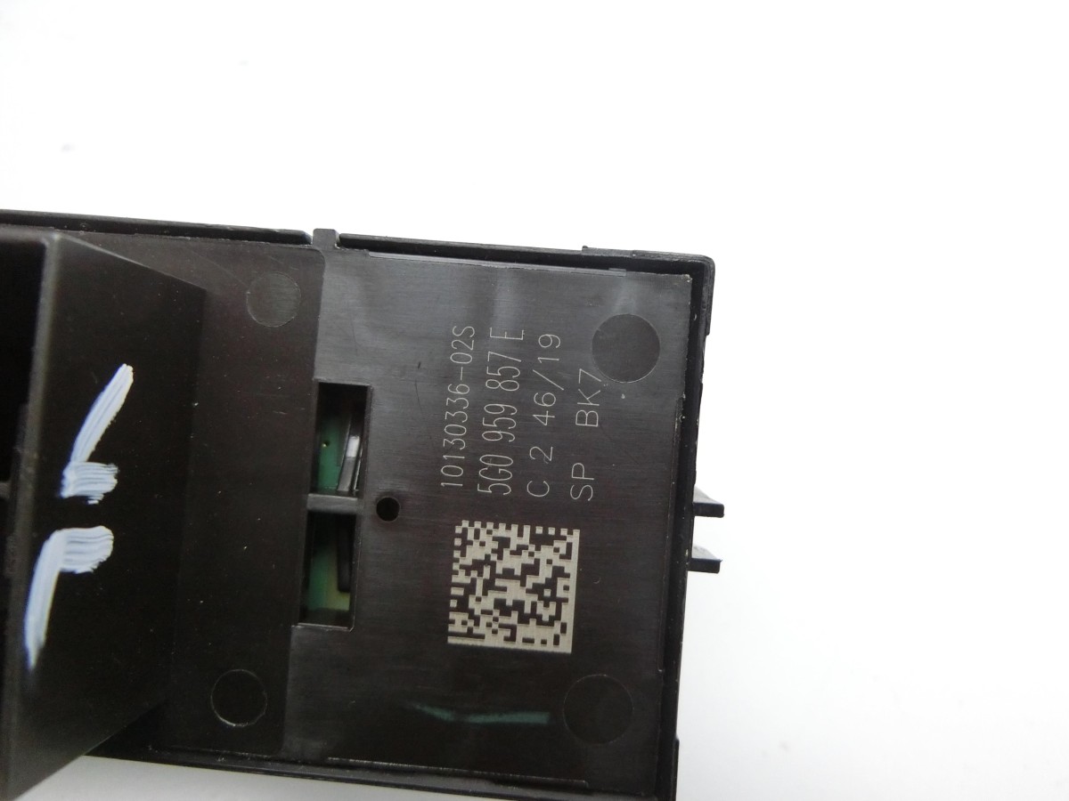 VW T-Roc A1 17-21   Fensterheberschalter Schalter Fensterheber Taster Links Vorne 5G0959857E